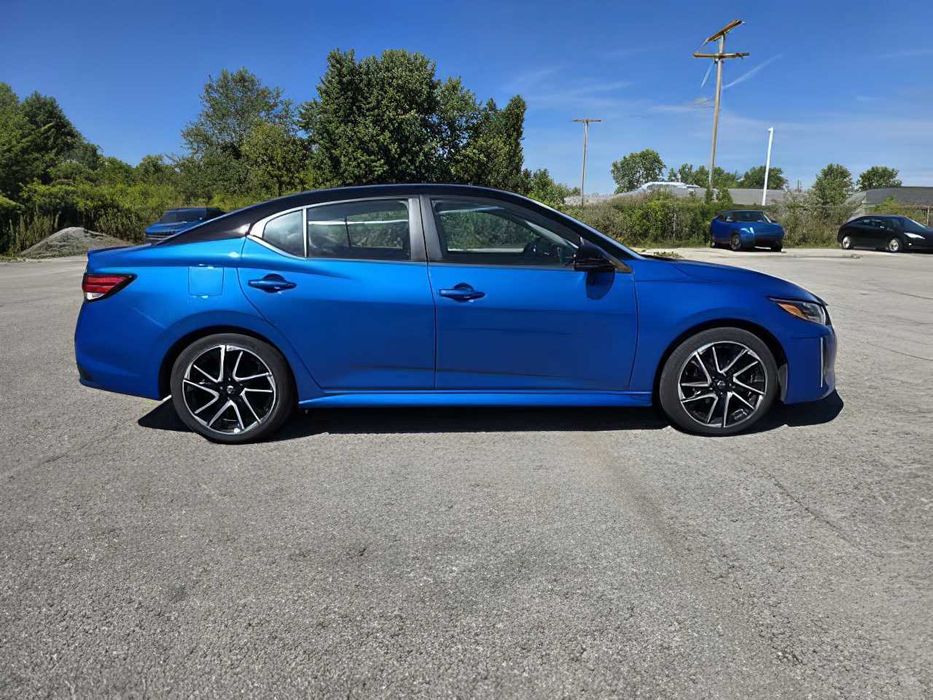 Nissan Sentra      2024