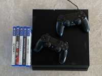 PlayStation 4 PS4 + 2 pady + 5 gier