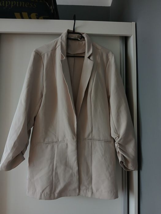 Ubrania do dalszej odsprzedaży, łącznie 24 sztuki