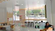 Loja com cafetaria