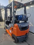 Навантажувач газ-бензин  2016 рік TOYOTA 8FG18  погрузчик Тойота