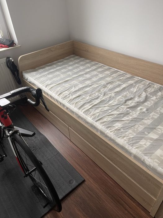 Łóżko młodzieżowe