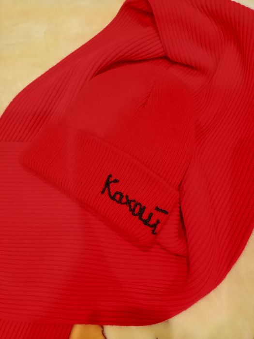 Шапка з шарфом нове