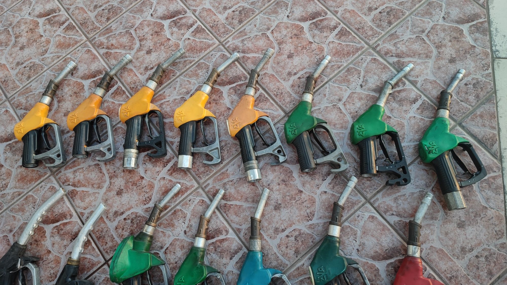Pistolet do paliwa ZVA