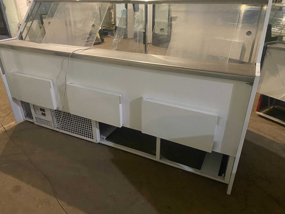 Холодильні вітрини Куб Технохолод Миссури
