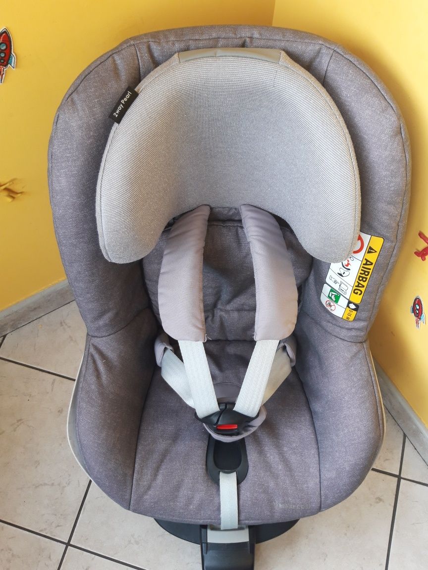 Fotelik samochodowy Maxi Cosi 2wayPearl z bazą 2wayfix 9-18 kg.Wysyłka