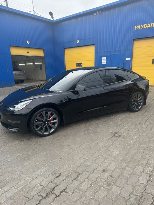 Tesla Model 3 dual motor