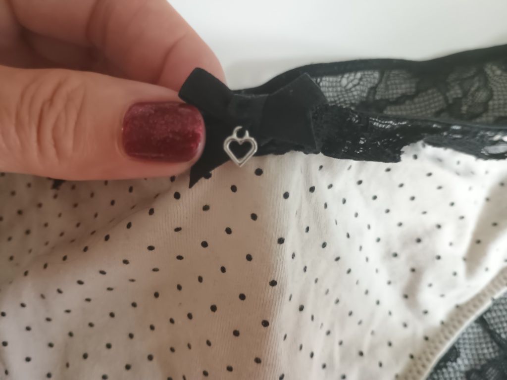 Majtki figi sexy koronka l xl bez czarny damskie