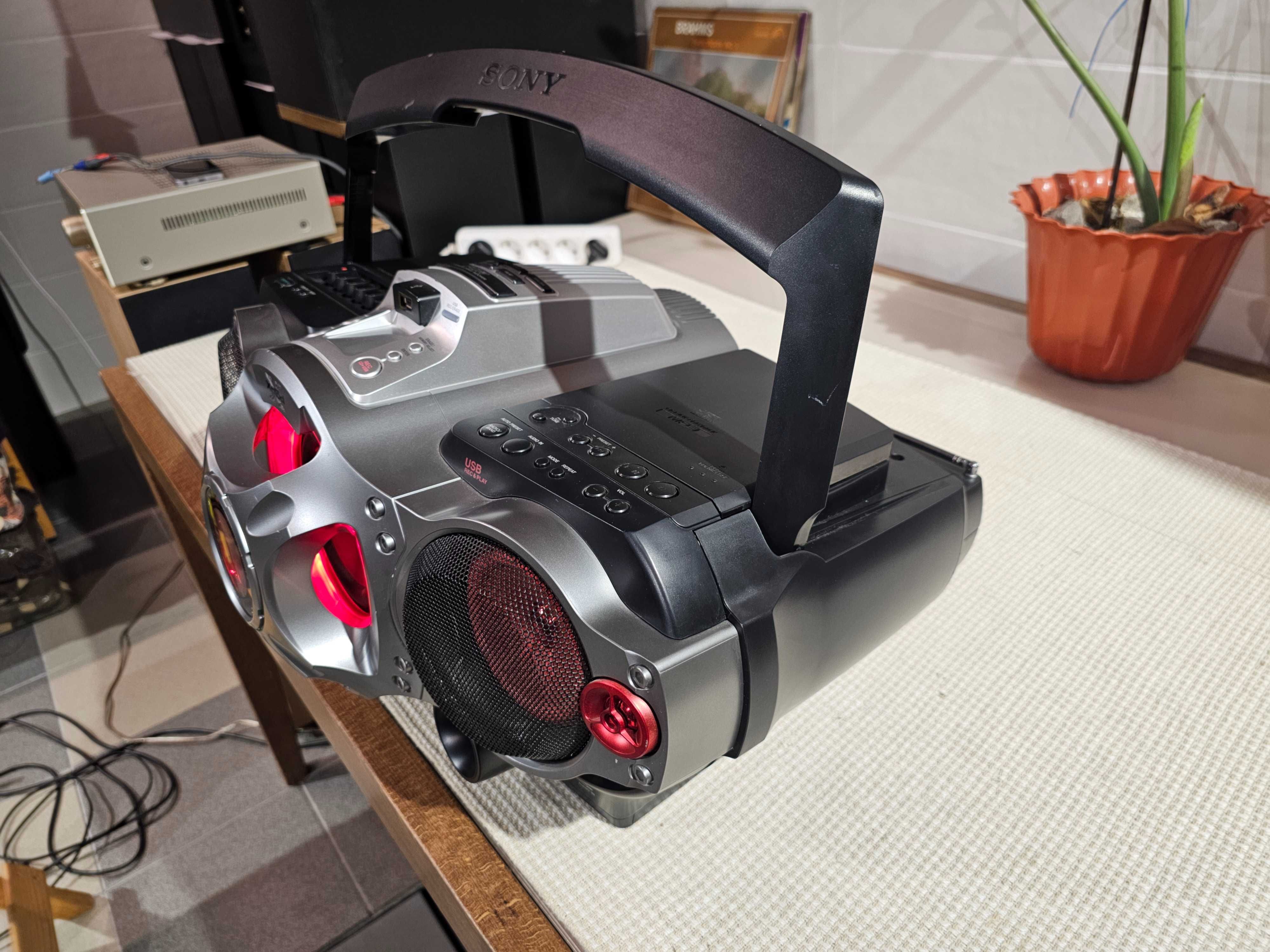 Бумбокс Sony CFD RG880CP