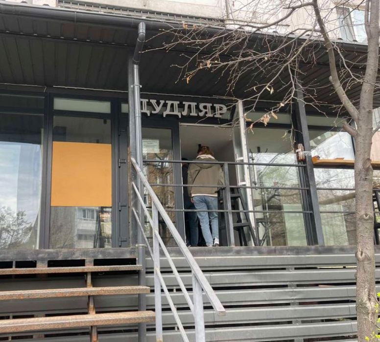 Продам Фасад 39м2 Урлівська Осокорки/Позняки Мереж.Пиво ДУДЛЯР