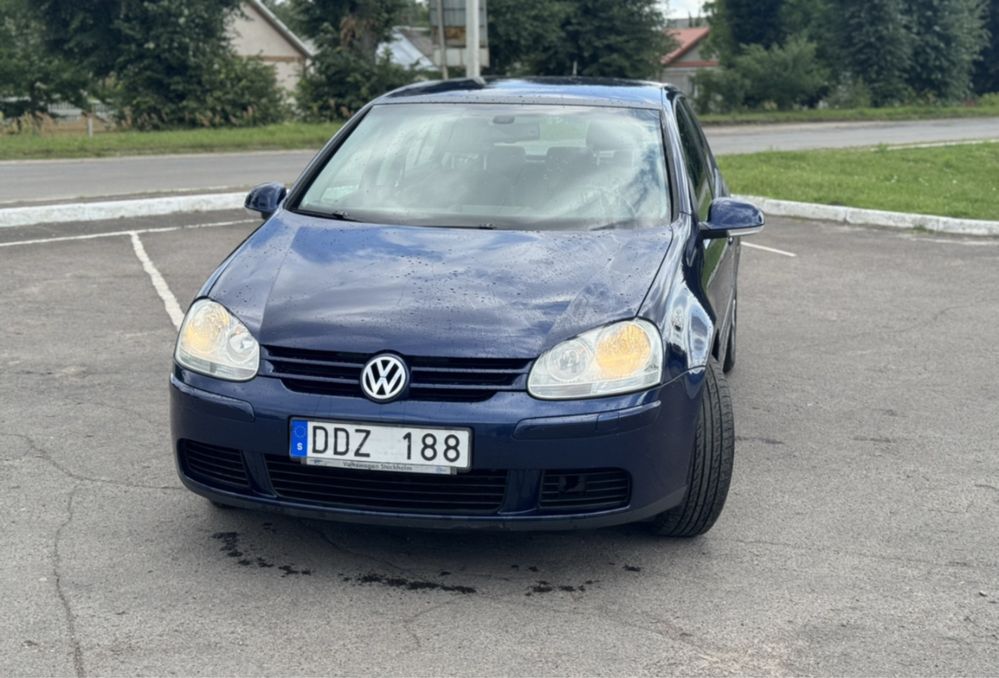 Авторозборка VW Golf 5 Бампер Капот Touran Двері Крила Фари Стопи Шрот