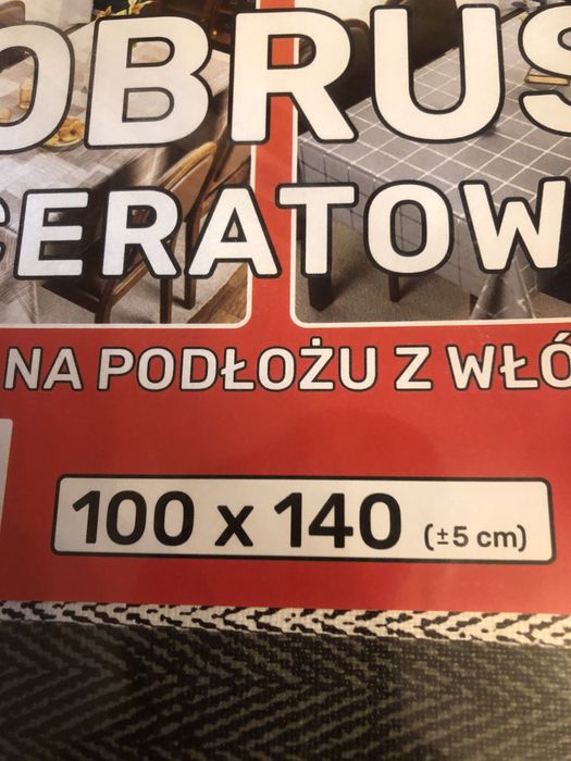 Obrus cerata na włókninie gruba w koła