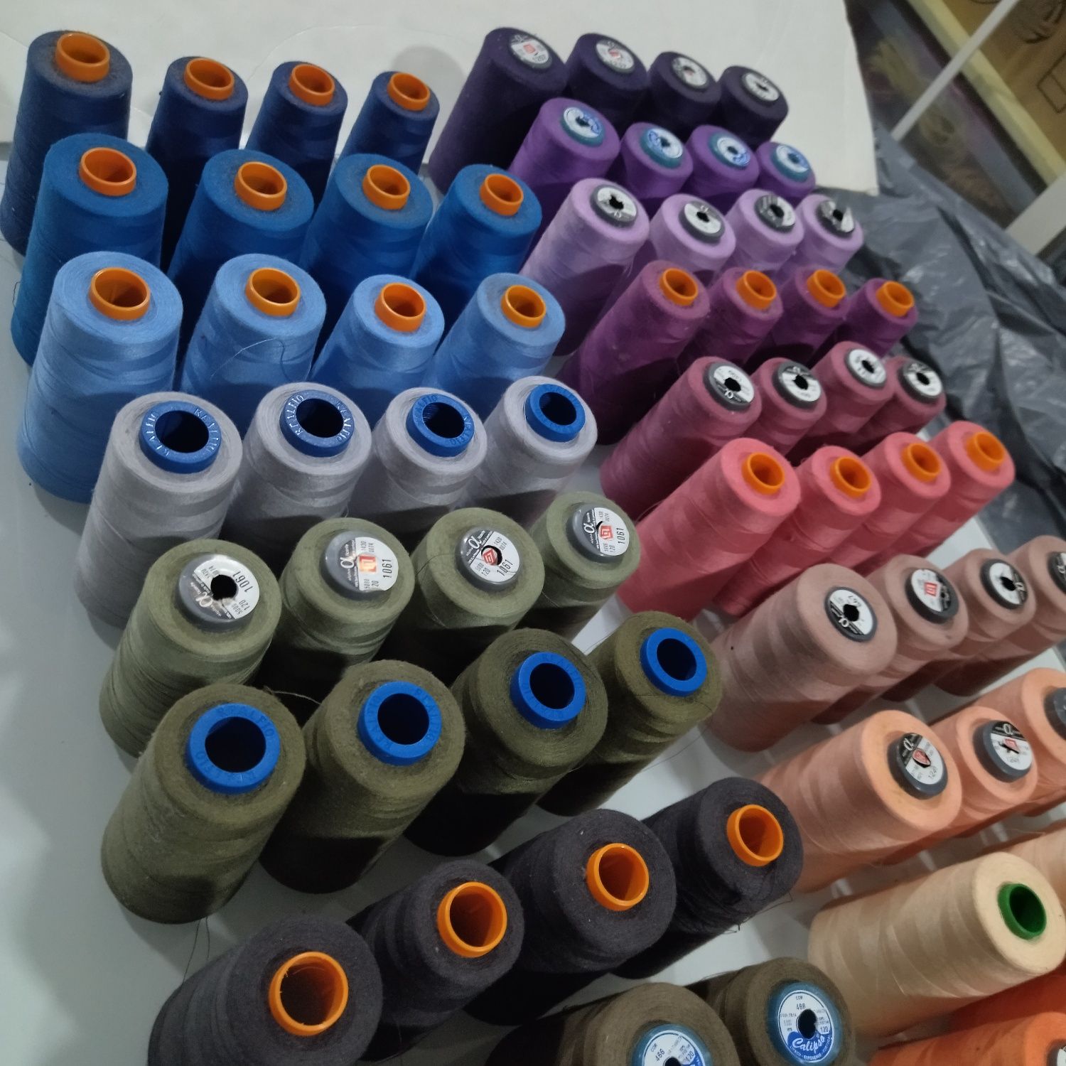 100 cones linhas de costura