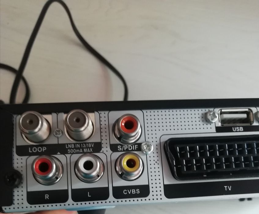 Спутниковый тюнер Optikum HD X402p