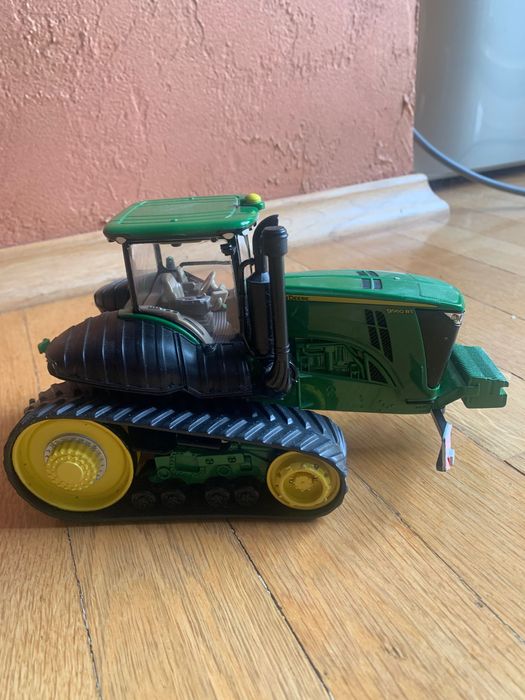 Britains traktor JOHN DEERE 9560RT 1:32