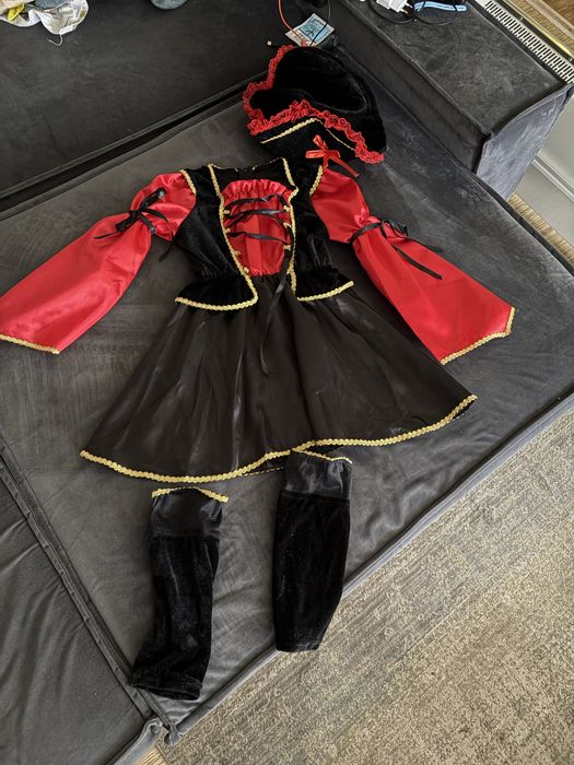 Дитячий карнавальний костюм Піратка на 4-6 років