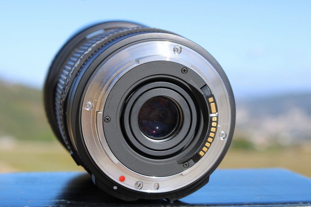 Sigma 18-250mm F/3.5-5.6 DC OS (Canon EF)