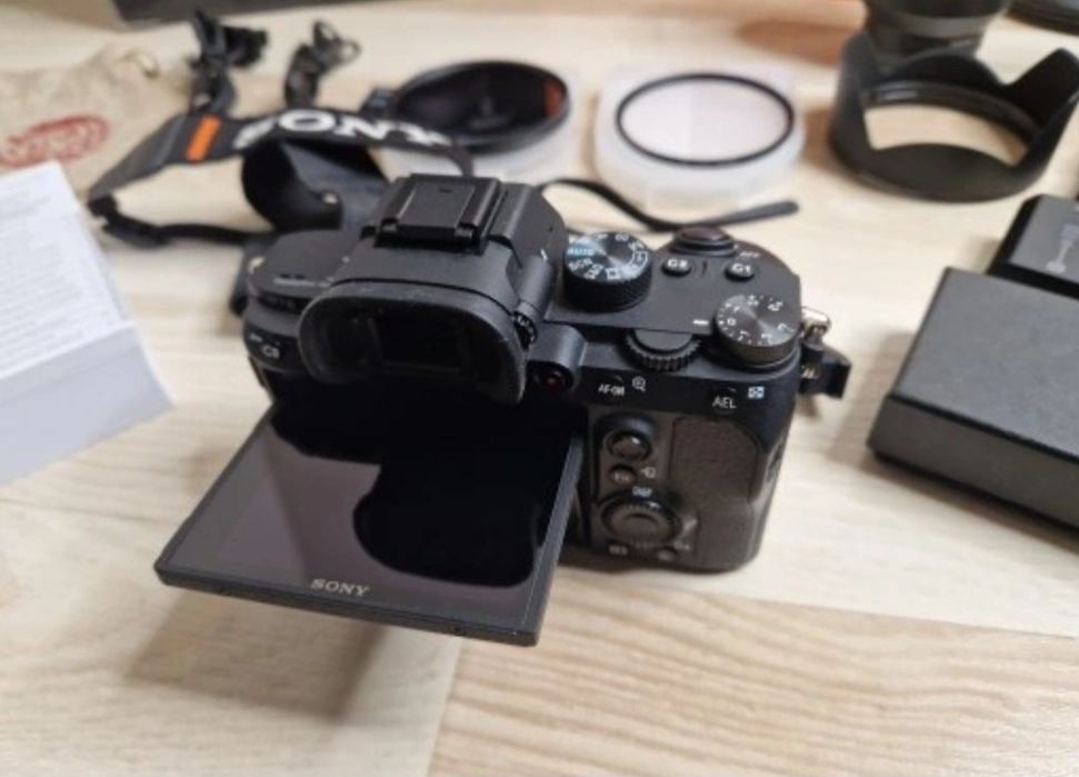 JAK NOWY Sony A7 III 24.2 MPx + Grip + Filtr ND