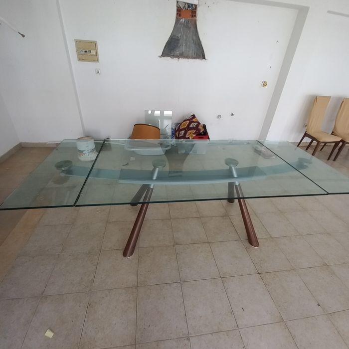 Mesa de vidro estilo italiano extensível