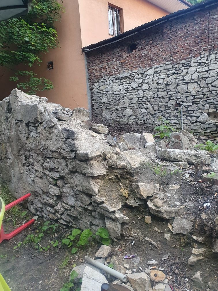 Oddam kamień łupek