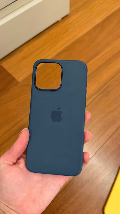 Capa Original Apple MagSafe – Azul-Escuro (iPhone 15 Pro Max)