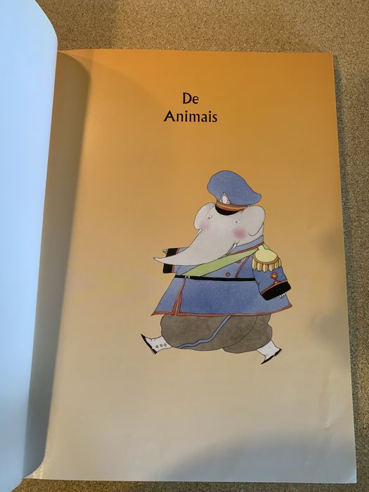 Livro “muitas anedotas para rir”
