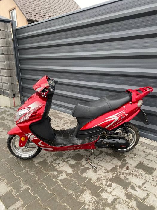 Продам скутер Fada 150 кубів на номерах в хорошому стані