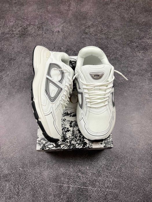 Dior B30 Beige White