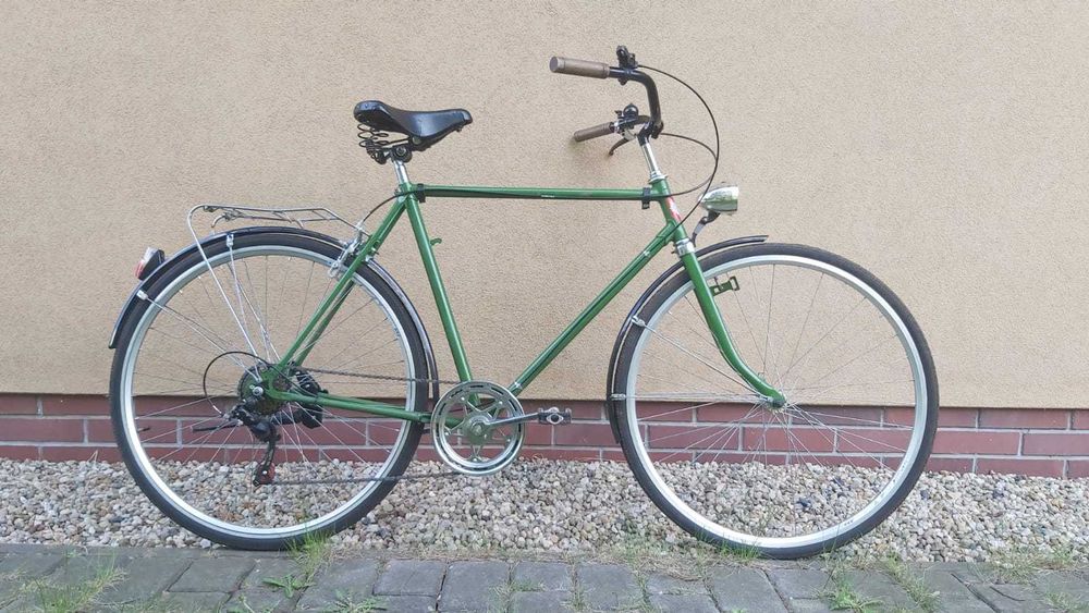 Piękny rower retro - odnowiony miejski klasyk