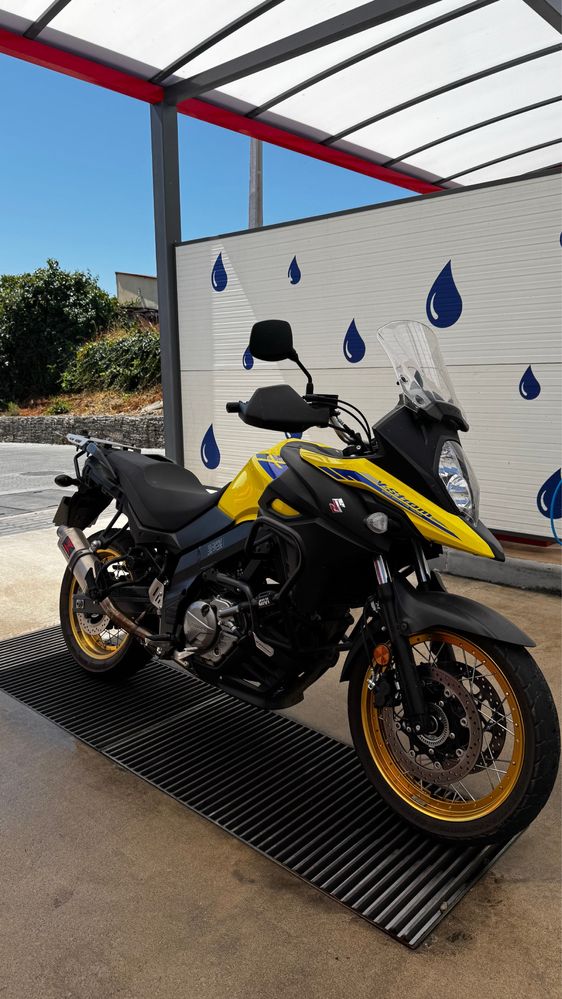 Vstrom 650 xt 2023