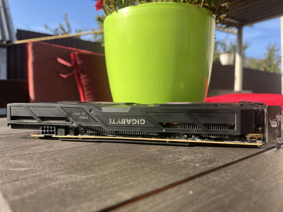 Видиокарта 1060 (3)gb