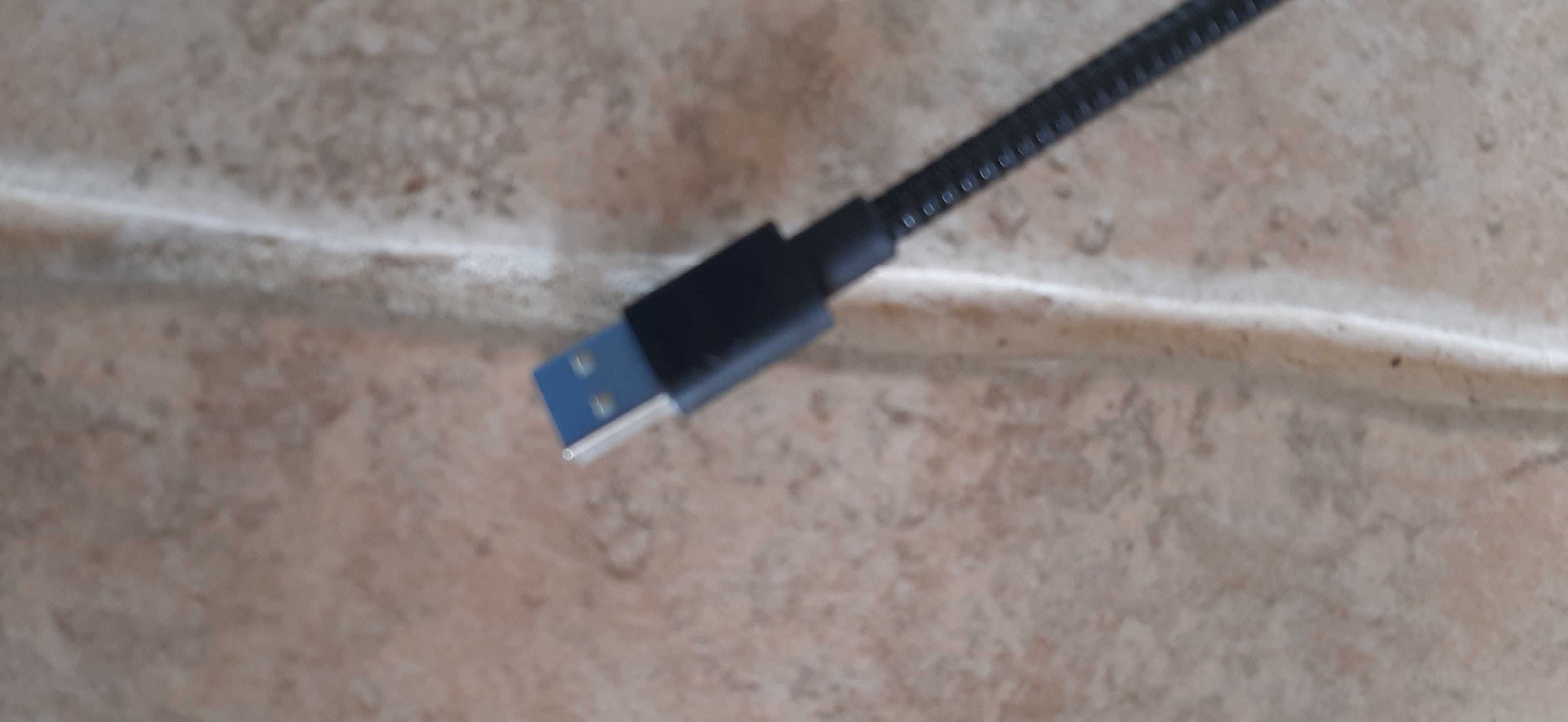 suporte e carregador usb de telemóvel