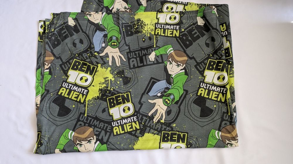 Zasłony okienne zaciemniające Ben 10 170x135