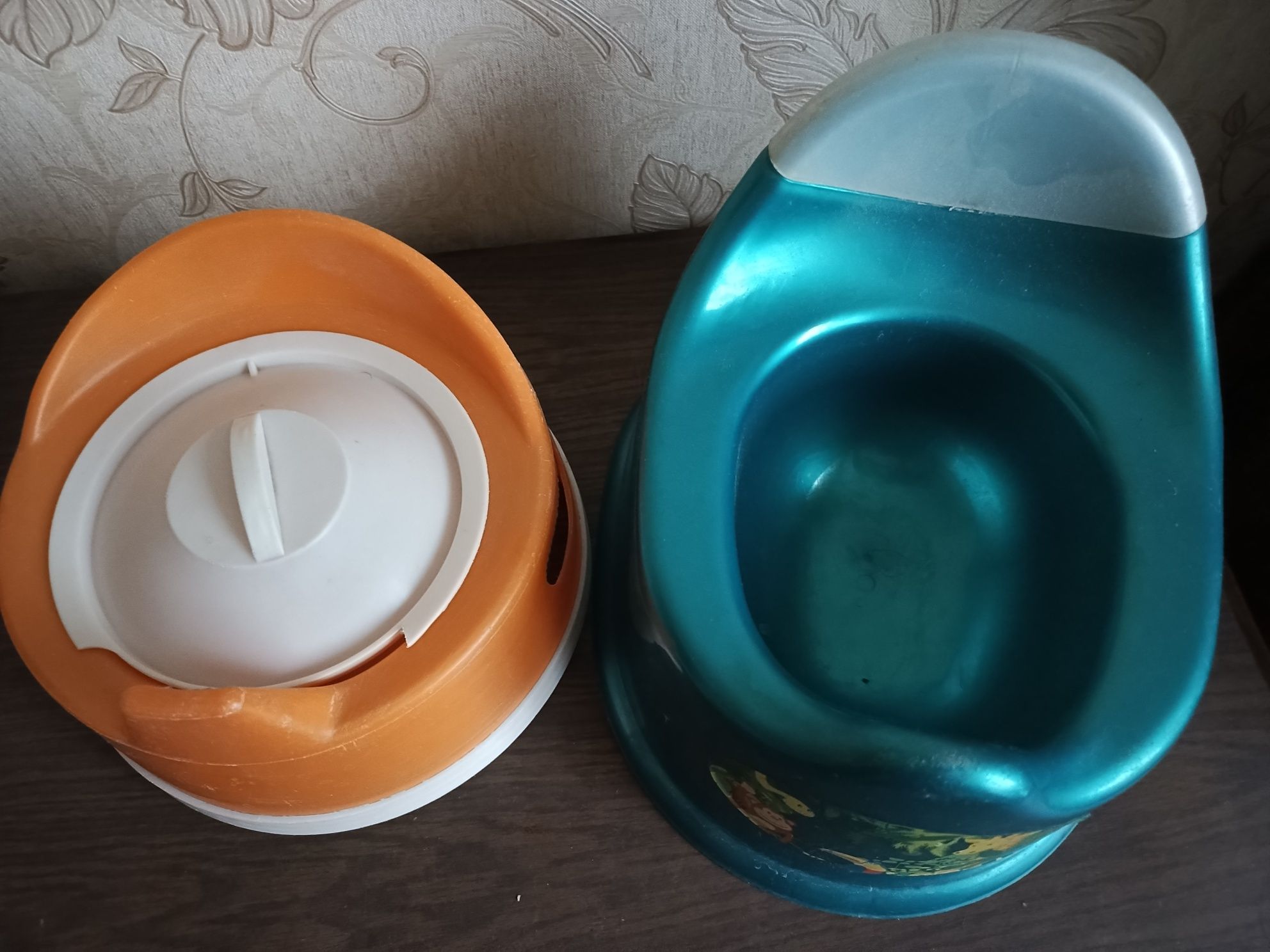 Продам горшок детский