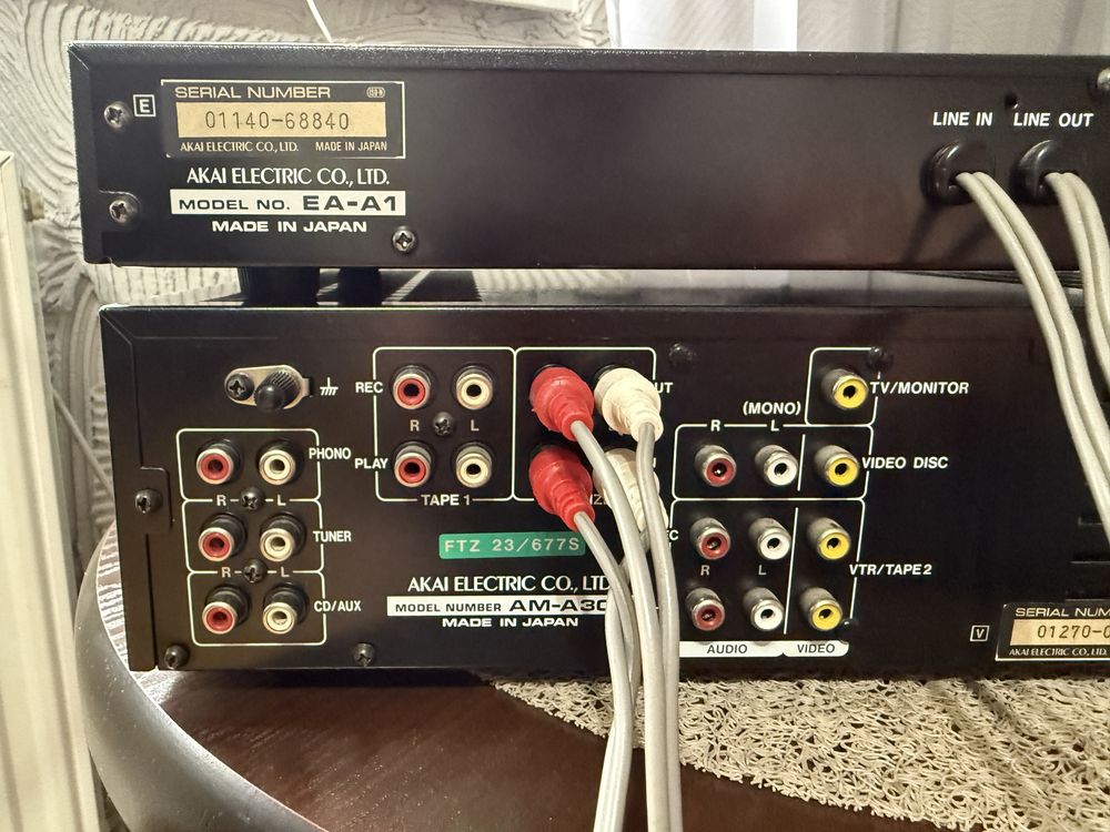 Zestaw vintage - akai wzmacniacz i equalizer