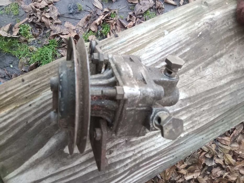 Гідропідсилювач руля Ауді 80