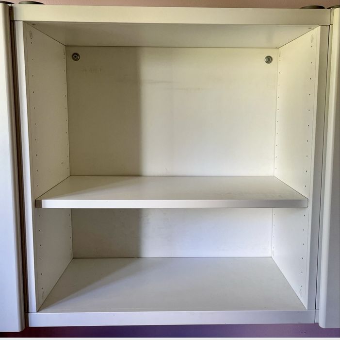 Zestaw 3 szafek wiszacych Ikea Besta - stan bardzo dobry