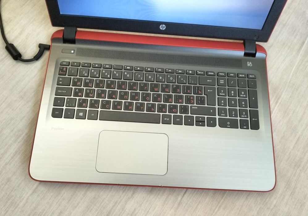 HP  сенсорный/4 ядра /ram 8/HDD 1 trb/две видеокарты