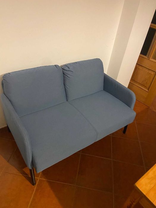 sofá GLOSTAD 2 lugares usado