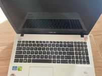 Ноутбук Asus X550C