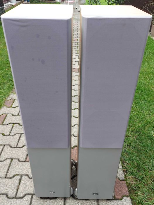 kolumny stereo Heco Vitas 500