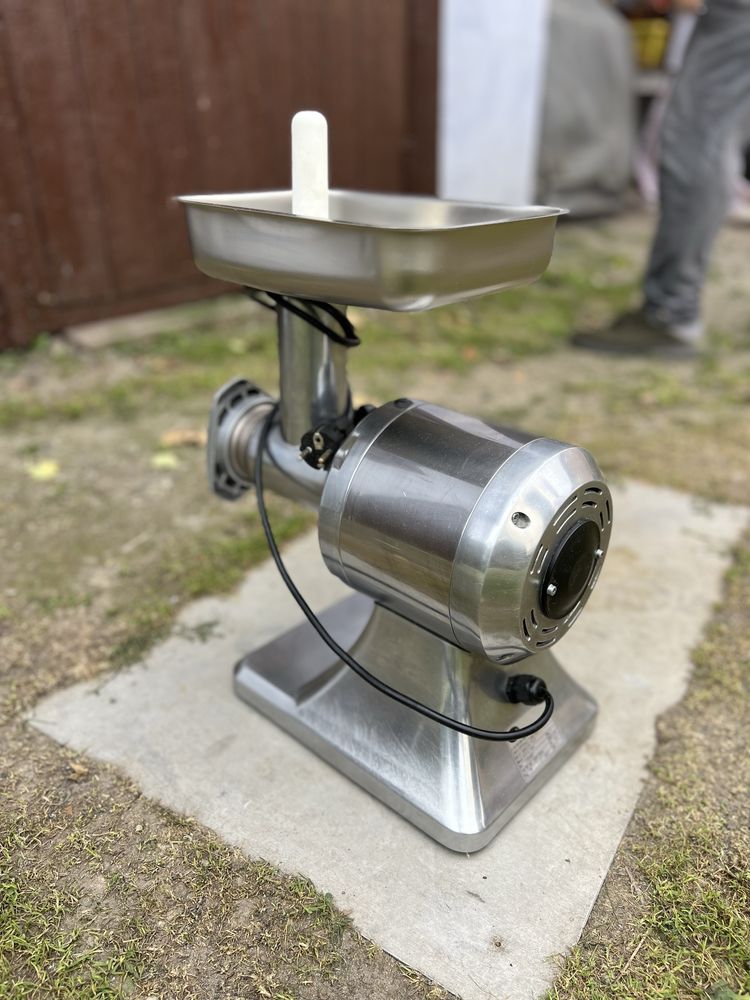 Мʼясорубка apach 750w