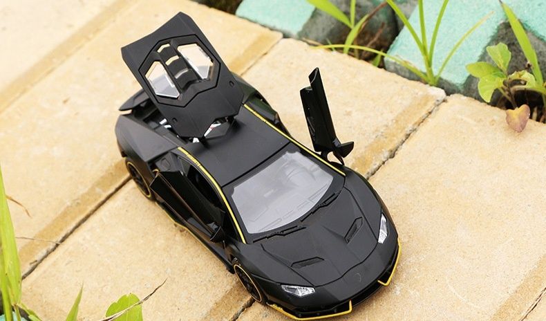 Модель автомобіля Lamborghini LP770 1:32