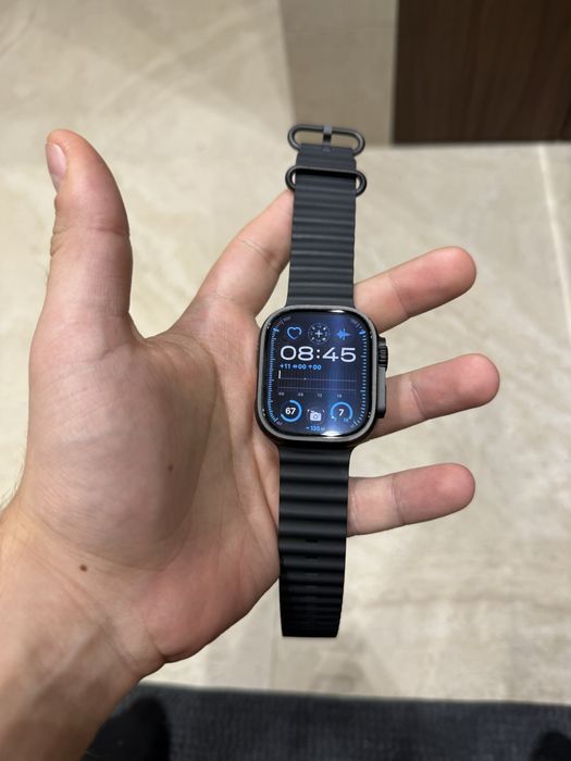 Apple Watch Ultra 2 49mm Black Titanium Case