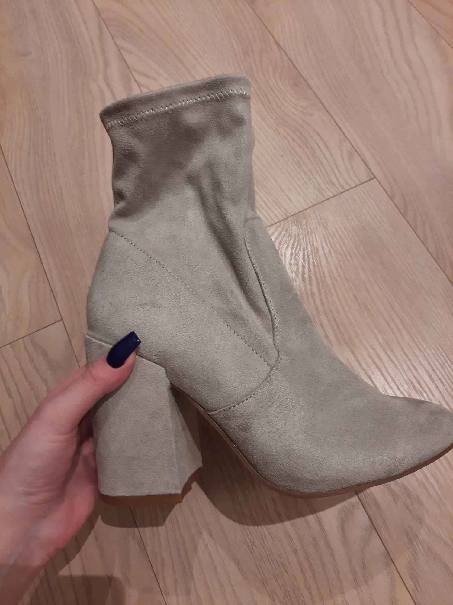 Buty na obcasie Asos shoes