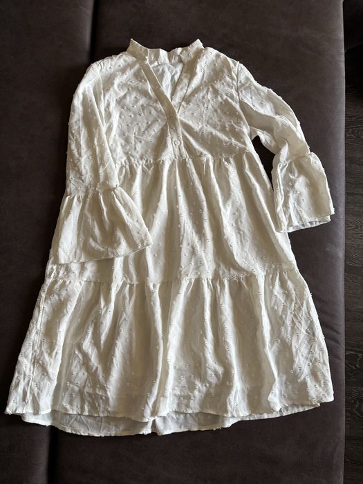 Сукня біла міді жіноча