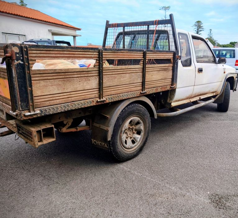 Toyota Hilux x-cab 4x4