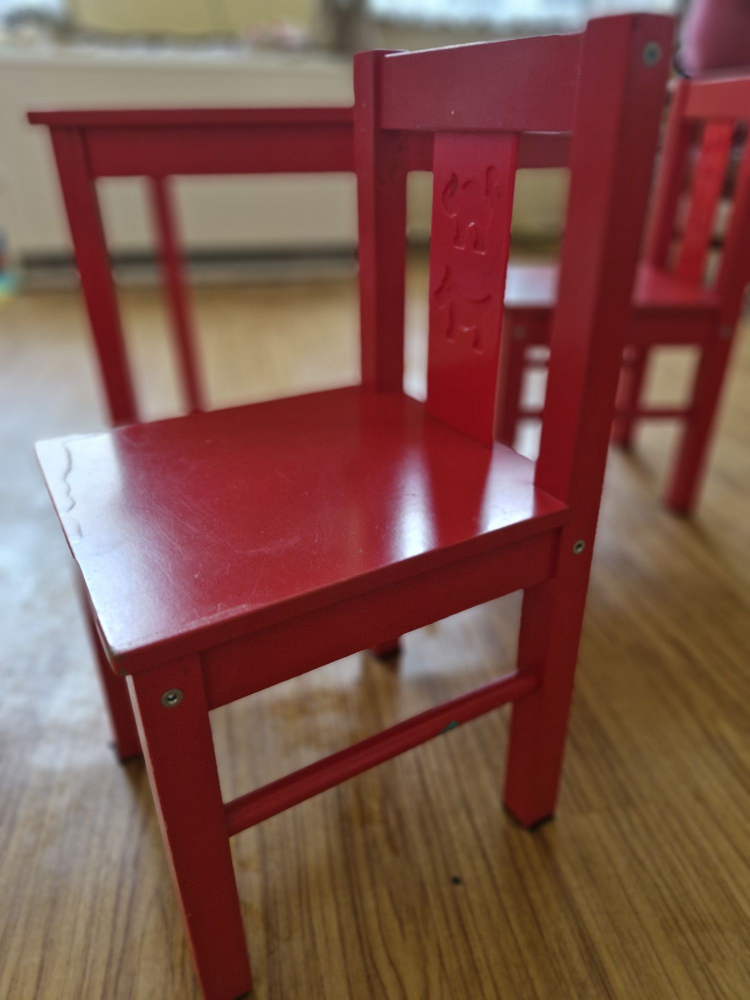 Stolik i dwa krzesełka z Ikea