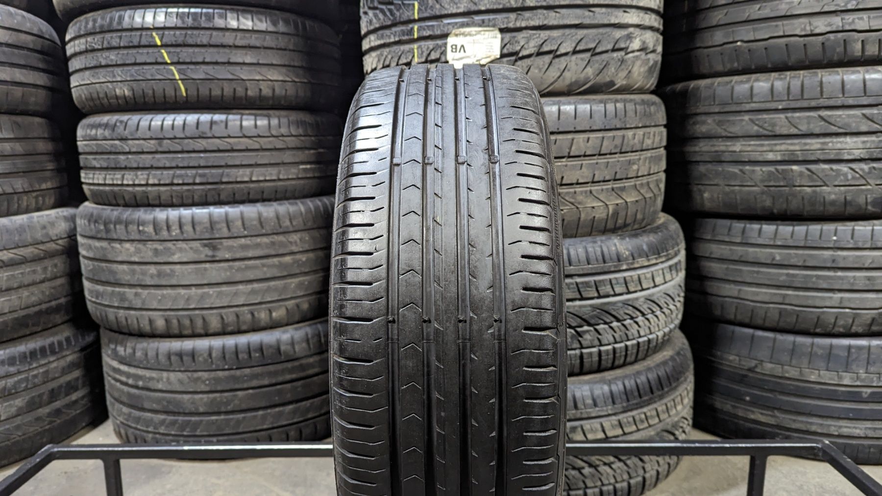 Шина 205/60 R 16 Continental ContiPremiumContact 5. Одна. Розпаровка.