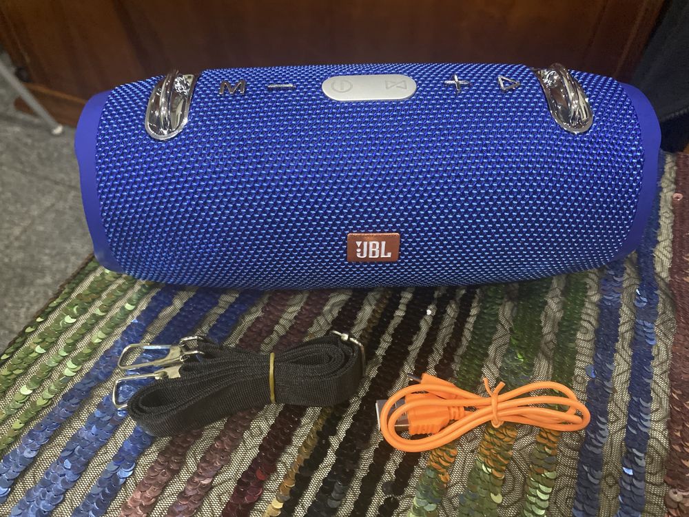 Coluna de musica tipo jbl